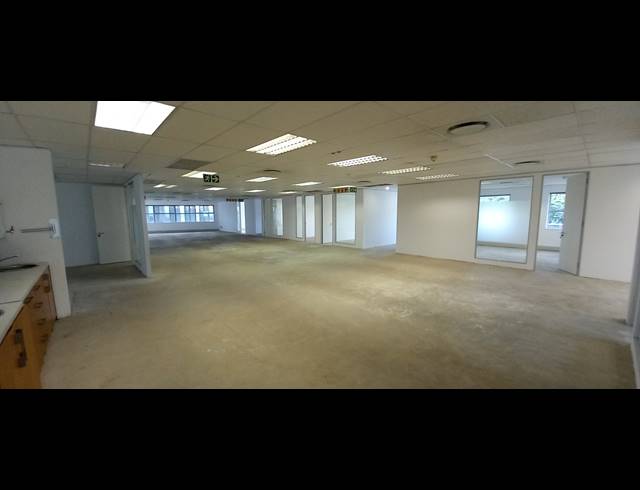 723M² OFFICE TO LET IN WOODMEAD